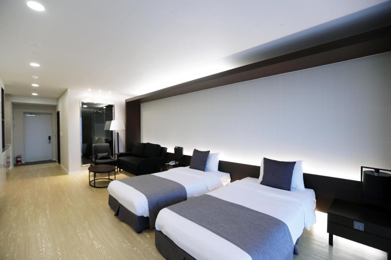 The Qube Jeju Resort Seogwipo