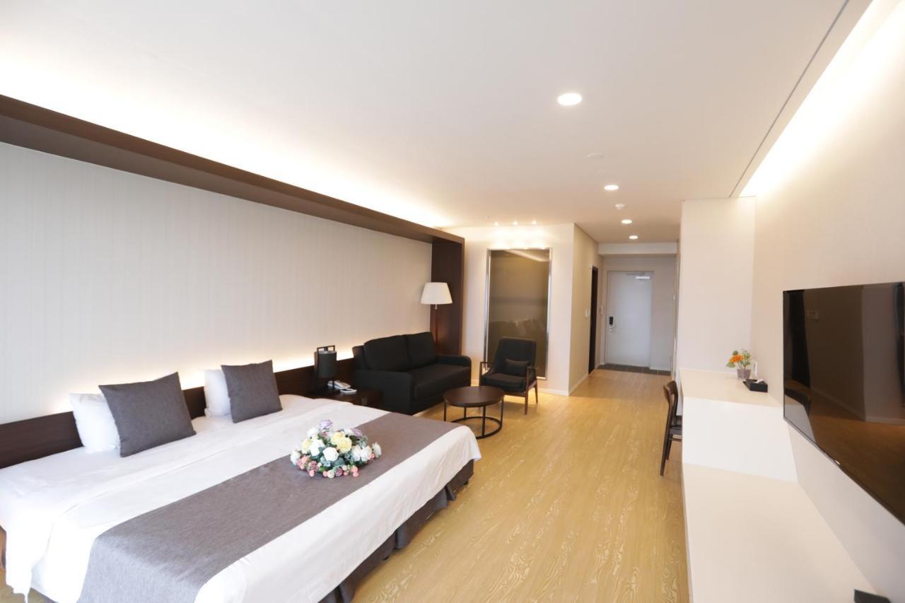 Resort The Qube Jeju Seogwipo
